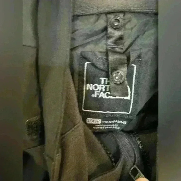 THE NORTHFACE, Kira Jacket, outer shell light weight, black & white, XS - Picture 2 of 7